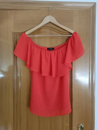 Blusa roja talla 40