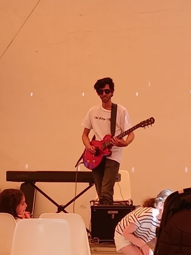 Clases de Música (Guitarra/piano/ukelele)