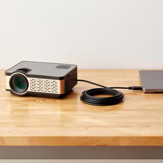 Amazon Basics DisplayPort auf HDMI Kabel mit vergo