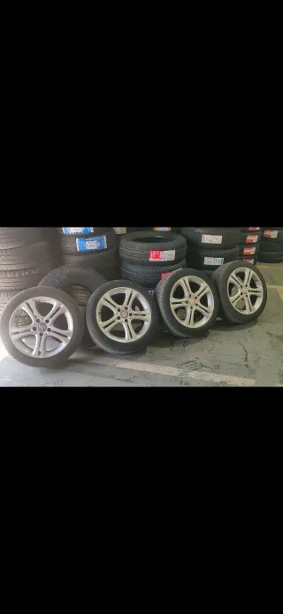 Llantas Mercedes 17 con Neumáticos