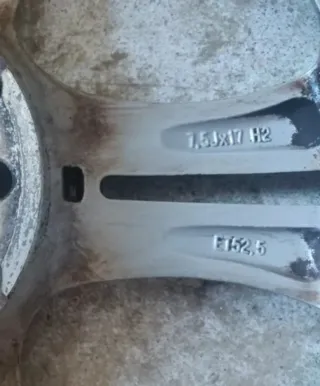 Llantas Mercedes 17 con Neumáticos