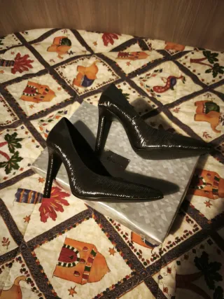 Zapatos de salón metalizados para fiesta