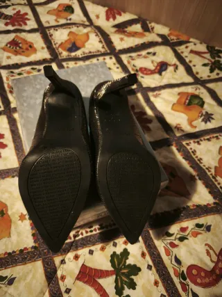 Zapatos de salón metalizados para fiesta