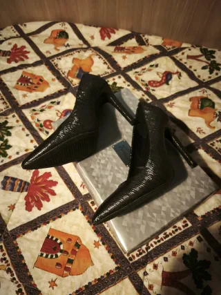 Zapatos de salón metalizados para fiesta