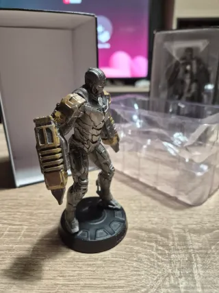 Figura Iron Man Mark XXV Marvel Movie Collection