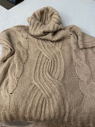 Jersey Benetton cuello alto beige talla M