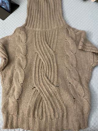 Jersey Benetton cuello alto beige talla M