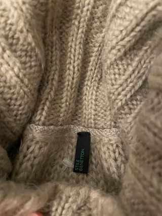 Jersey Benetton cuello alto beige talla M