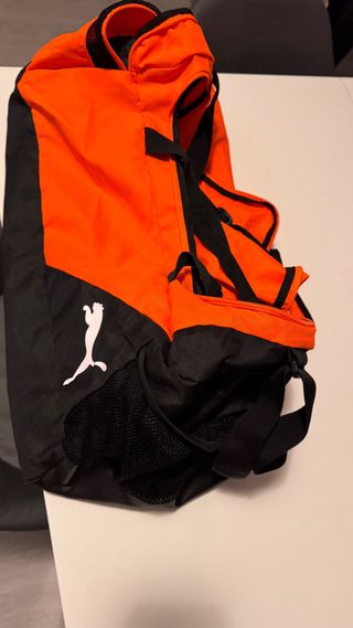 Borsa sportiva Puma arancione e nera
