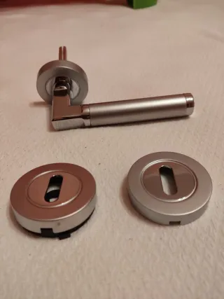 Mezza maniglia porta destra