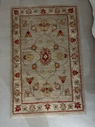 Tappeti in lana beige e rosso