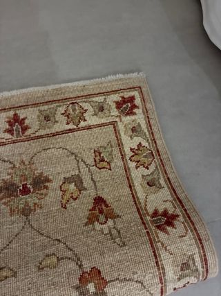 Tappeti in lana beige e rosso