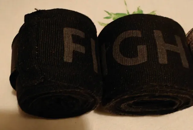 Guantes de boxeo Leone y complementos