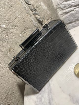 Bolso de mano negro efecto piel