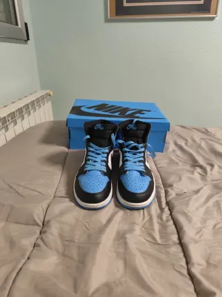 Jordan 1 Retro High OG UNC Toe