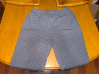 Pantalón gris de vestir