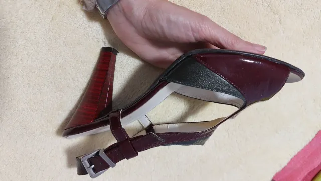 Zapatos de tacón negros talla 38