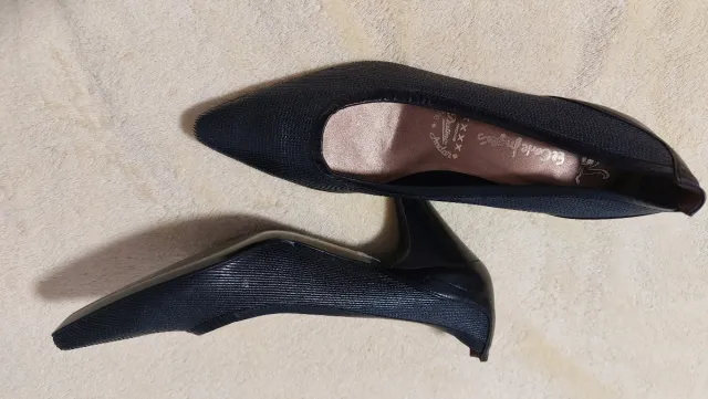 Zapatos de tacón negros talla 38