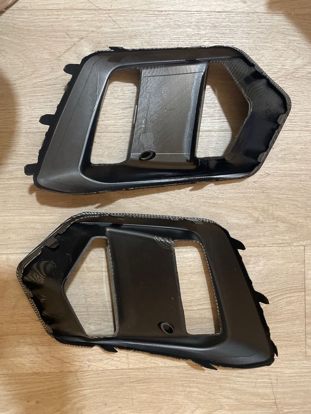 Rejilla frontal Ford Focus RS Fibra Carbono