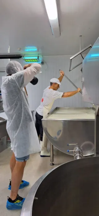 Cuba Producción Queso 1.000L