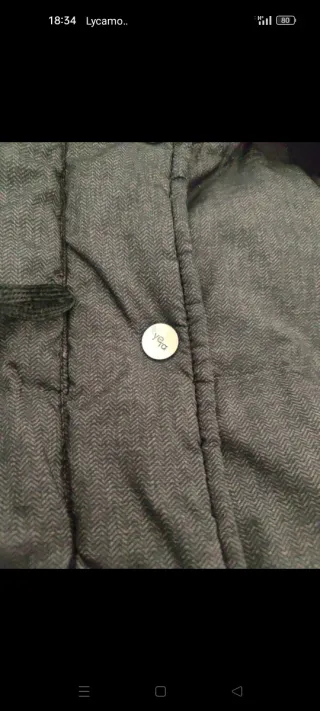 Chaqueta de mujer negra con capucha