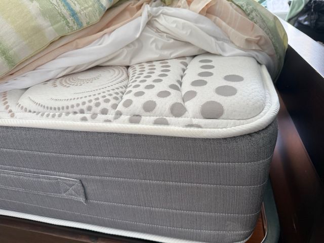 Letto in legno massello + Materasso Pikolin 135 x 190