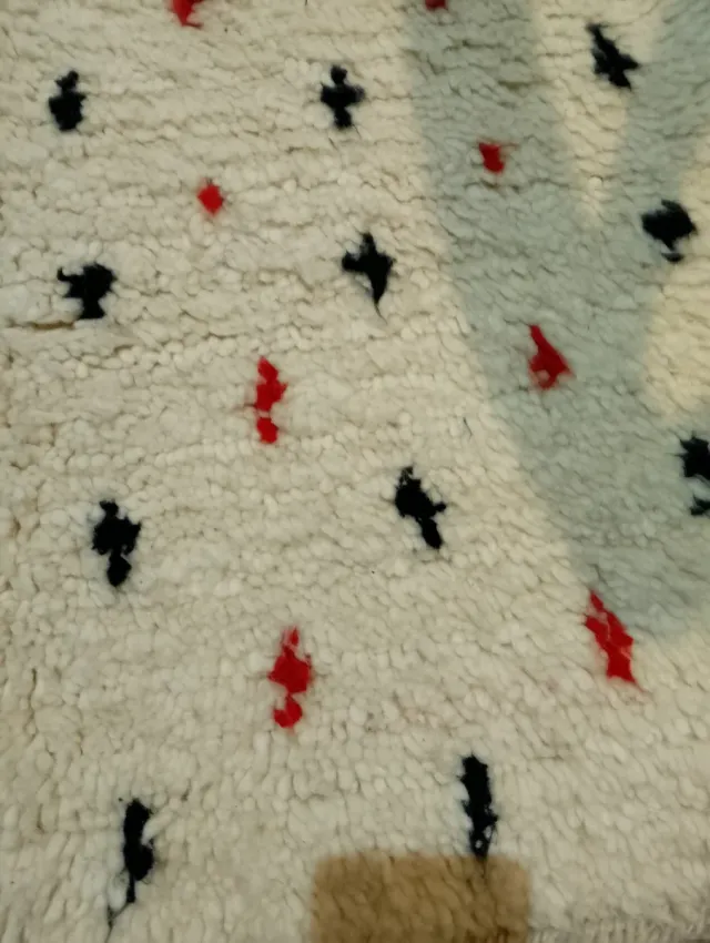 Alfombra artesanal lana roja y blanca