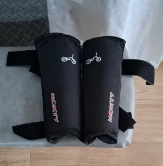 Espinilleras BIKETRIAL Monty