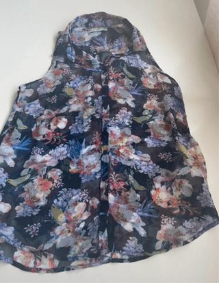 Camisa sin mangas Stradivarius floral