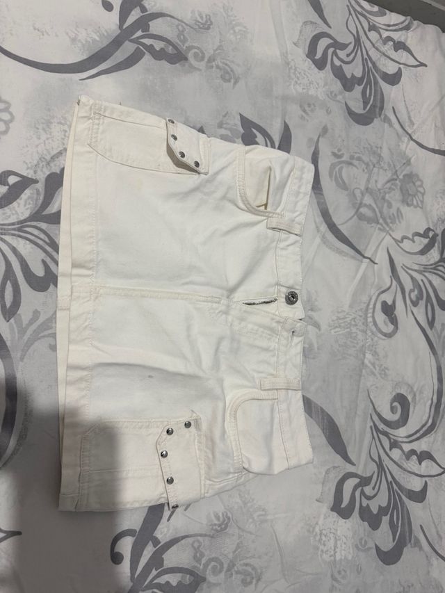 Pantalones blancos de carga
