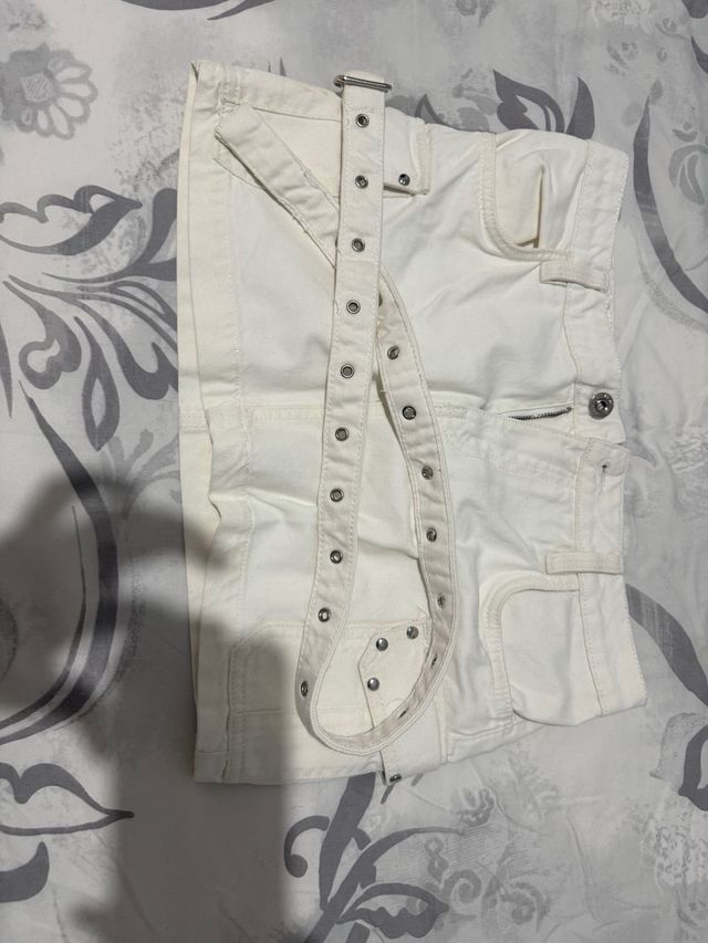 Pantalones blancos de carga