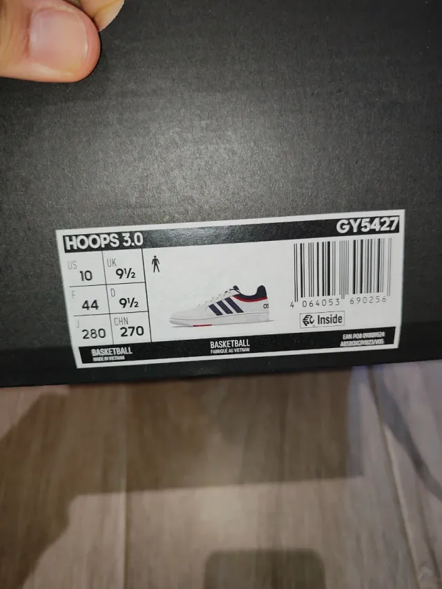 Adidas Hoops 3.0 Talla 44 sin estrenar