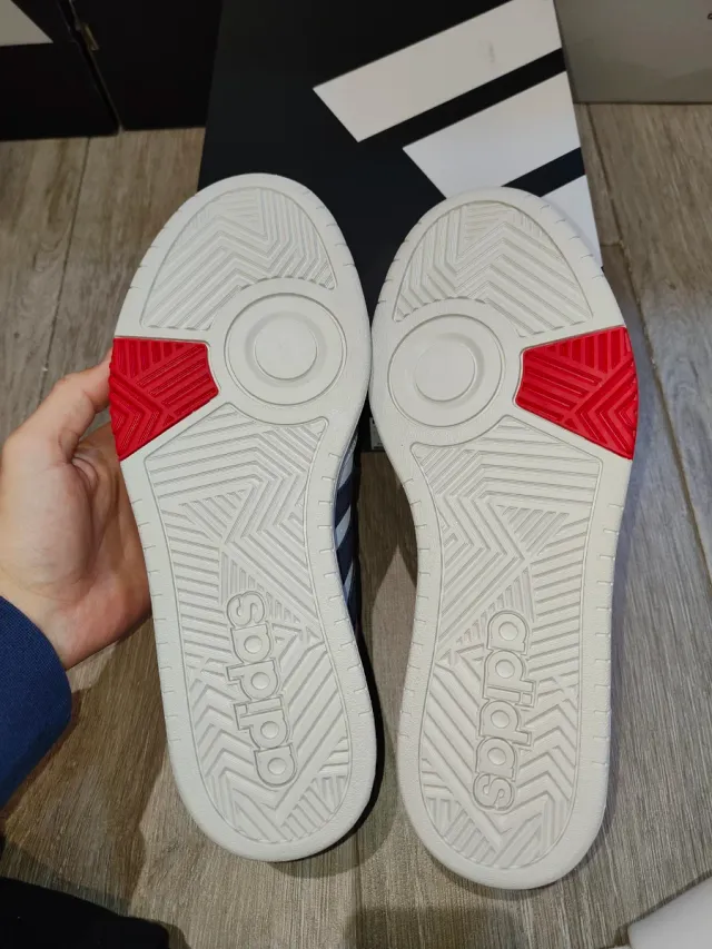 Adidas Hoops 3.0 Talla 44 sin estrenar