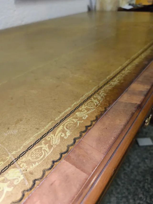 Precioso Escritorio vintage madera alta calidad