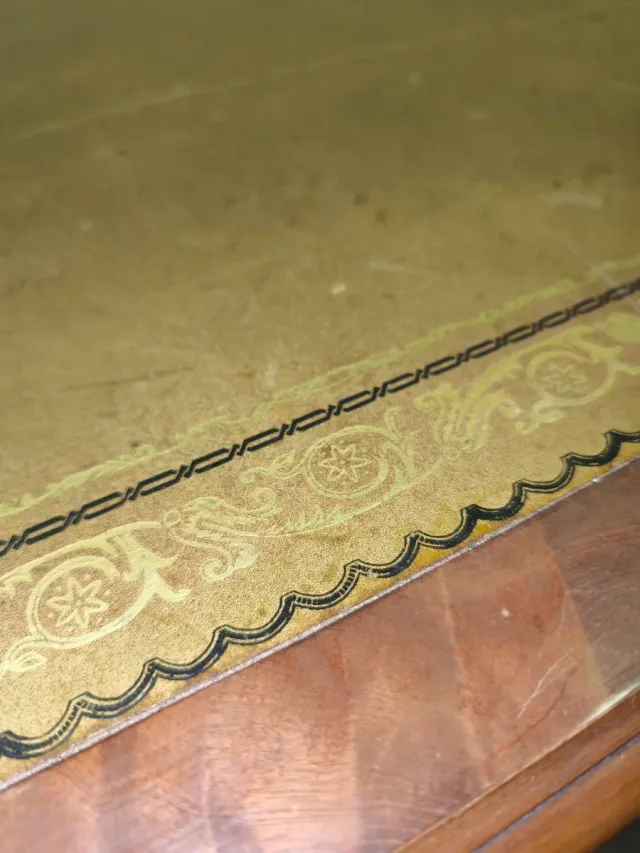 Precioso Escritorio vintage madera alta calidad