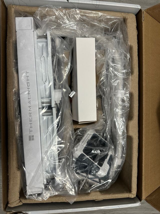 TR FW240 Branco ARGB Refrigerador de CPU #CB0079