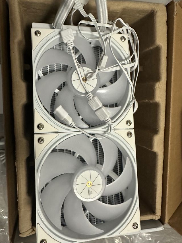 TR FW240 Branco ARGB Refrigerador de CPU #CB0079