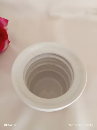 Vasetto ceramica decorato fiori e coccinella H&