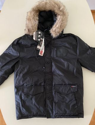 Geographical Norway. Parka negra. Talla L