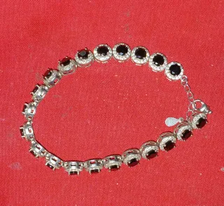 Pulsera Plata con Piedras Negras