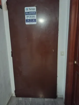 Puerta blindada antiokupa