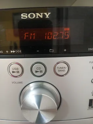 Equipo de música Sony CMT-EH25