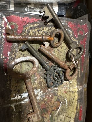 Set di chiavi antiche