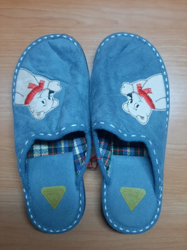 Tênis de casa infantil