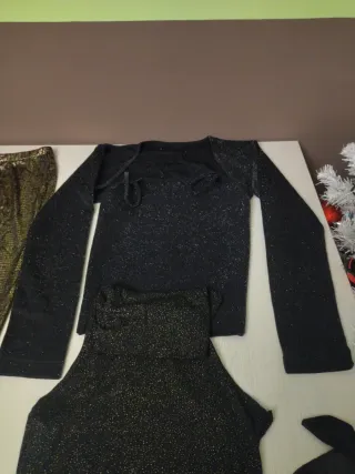 Traje de fiesta negro y dorado