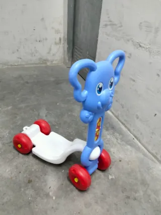 Patinete infantil elefante azul