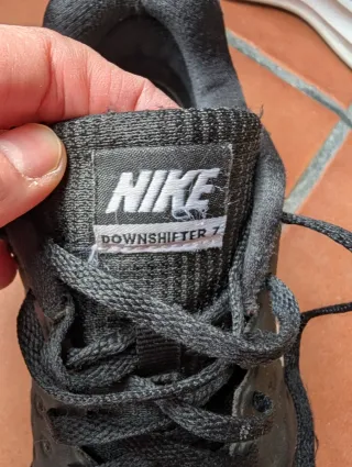 Zapatillas Nike Mujer Talla 40.5 Negras