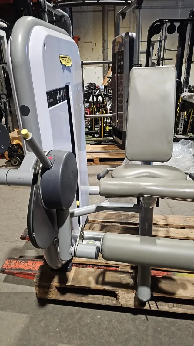 3 Máquinas Technogym