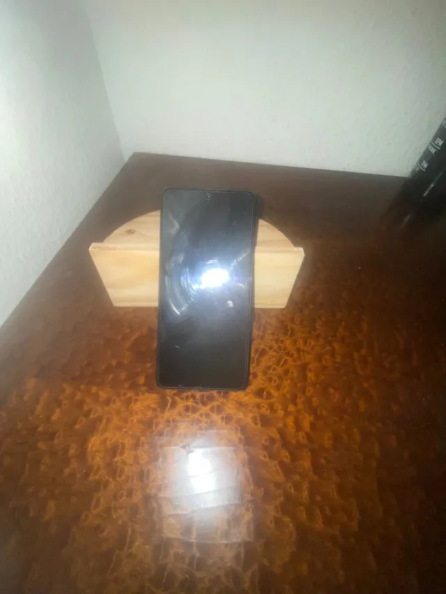 Xiaomi Redmi Note 13 5G Negro con su caja  cargad