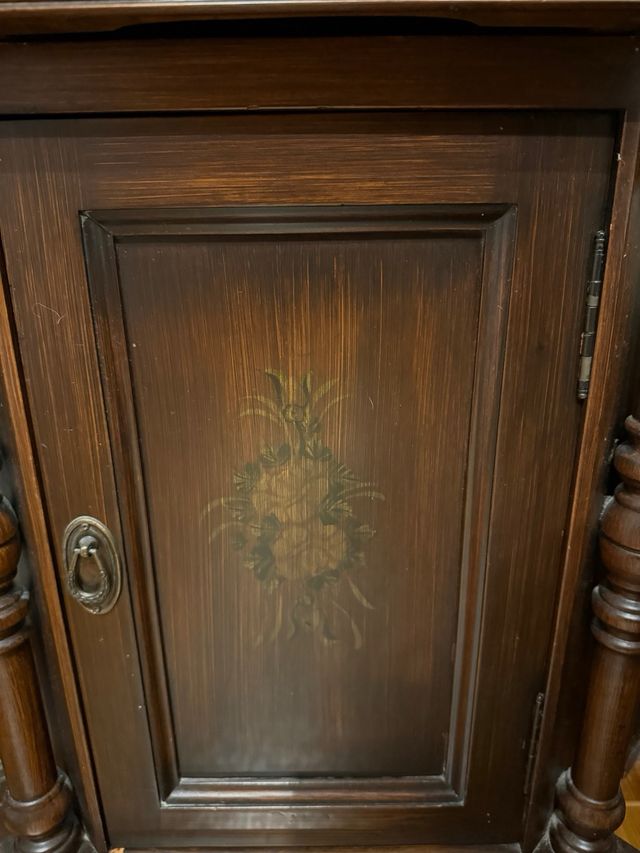 Comodini vintage in legno massello di pino